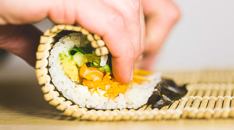 Come preparare il sushi in casa propria